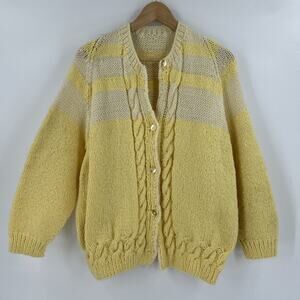 Vintage Hand Knit Cardigan Womens Size M/L Yellow Cottagecore Pastel Chunky